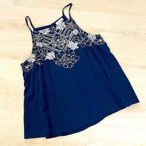 Eyeshadow Embroidered Floral Spaghetti Strap Tank Top Navy Cream Medium NWOT